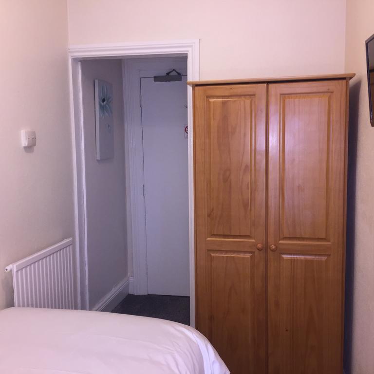 Crowndale Torquay - Exclusively For Adults Bed and Breakfast Exteriör bild